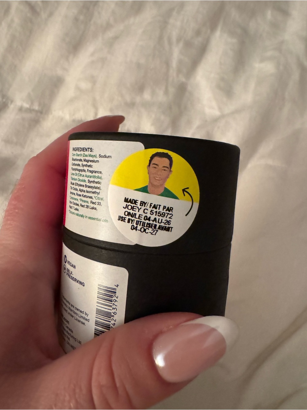 LUSH Fairy Dust Dusting Powder - Picture 2 of 3